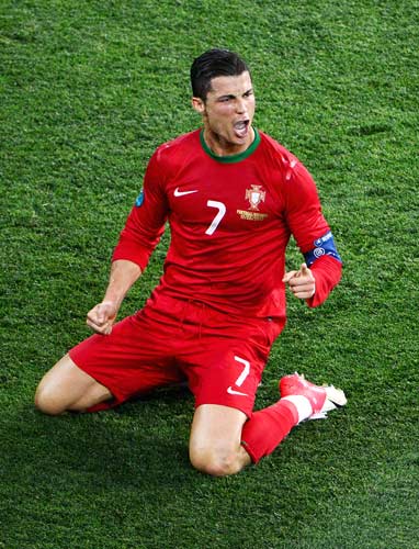 瓜迪奥拉：斯通斯将缺席本轮欧冠，阿隆索知道怎么挽回局势（瓜帅：斯通斯无缘本轮欧冠，阿隆索有办法扭转战局）