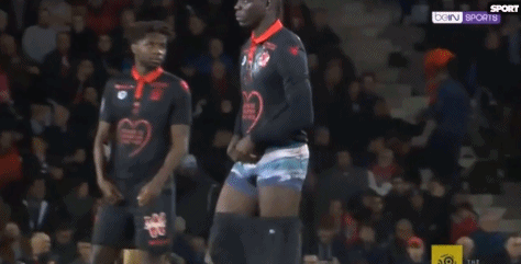 都体：尤文正在考虑冬窗追扎卡，桑德兰要价2000万欧