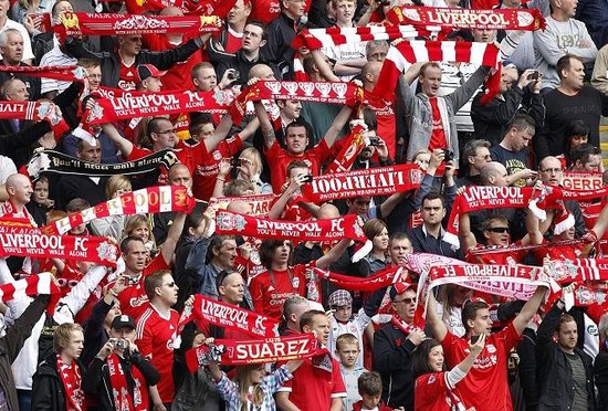 半场战报：那不勒斯1-0尤文，霍伊伦7分钟闪击，内雷斯助攻（半场快讯：那不勒斯1-0领先尤文，霍伊伦7分钟建功，内雷斯献助攻）