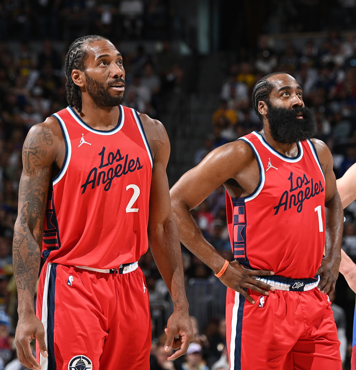 迪亚斯：这是一个充满情绪的夜晚；祝阿什拉夫能早日重返赛场（迪亚斯：情绪起伏的一晚，盼阿什拉夫尽快重返赛场）