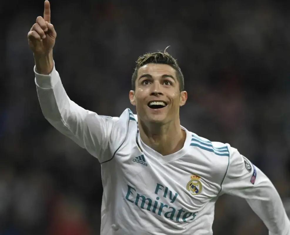 克拉克森替补得分达到8283分，超越吉诺比利升至历史第九