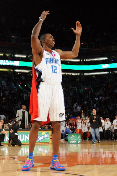 世界报：皇马开会讨论了阿隆索未来，对曼城将是他的最后机会（世界报：皇马召开会议商议阿隆索去留，战曼城或成其最后机会）