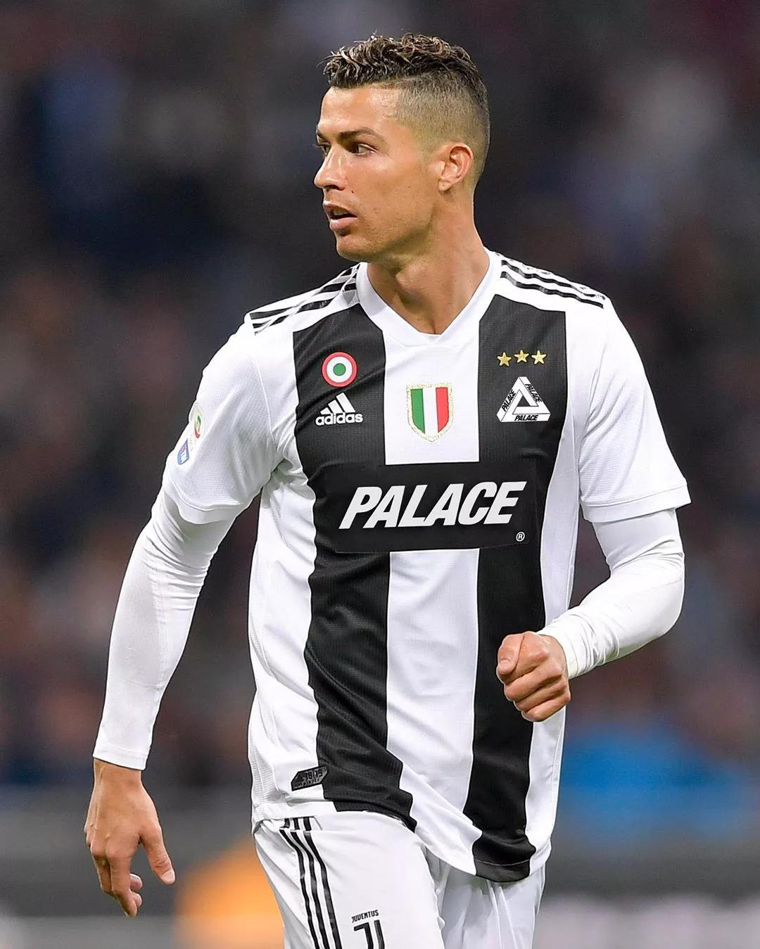 辽宁男篮王哲林末节关键表现（王哲林末节发威撑起辽宁男篮关键时刻）