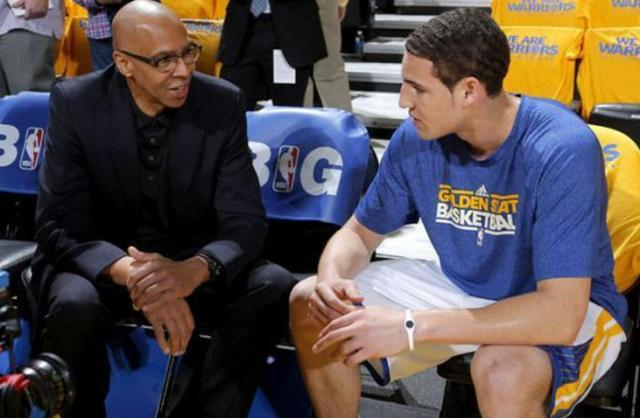 巴西女排3-2险胜日本队，晋级世联赛决赛，与意大利队争夺冠军（五局苦战，巴西女排险胜日本晋级世联赛决赛，将与意大利争冠）