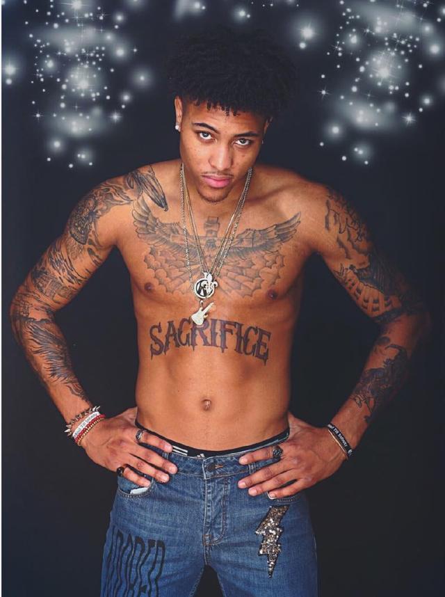 日本美女点赞徐瑛彬夺冠！两人曾被拍逛街（日本美女力挺徐瑛彬夺冠，两人曾被拍结伴逛街）