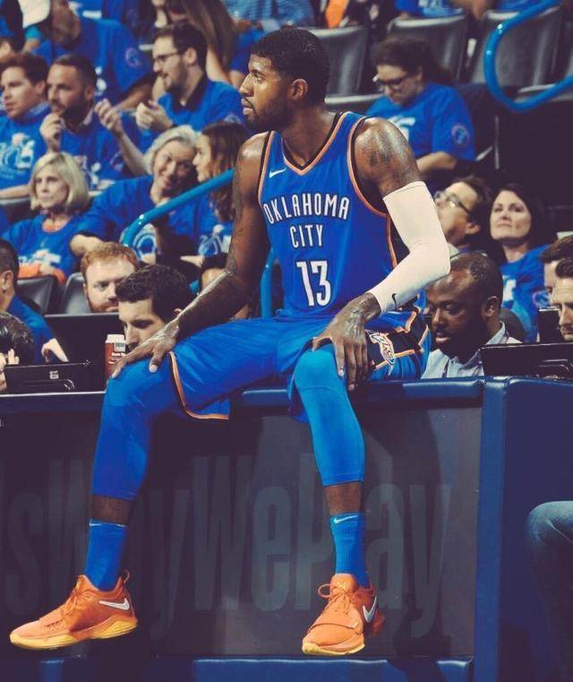 苗原：辽宁铁人18岁高中锋张家鸣获得伯恩利U21的试训邀请（苗原：伯恩利U21向辽宁铁人18岁高中锋张家鸣发出试训邀请）