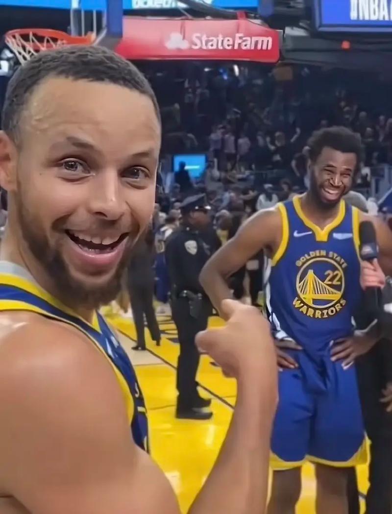 斯内德：姆巴佩会赢得2026年金球奖；没有人效力皇马时想离开（斯内德：看好姆巴佩夺2026金球；在皇马时没人想离队）