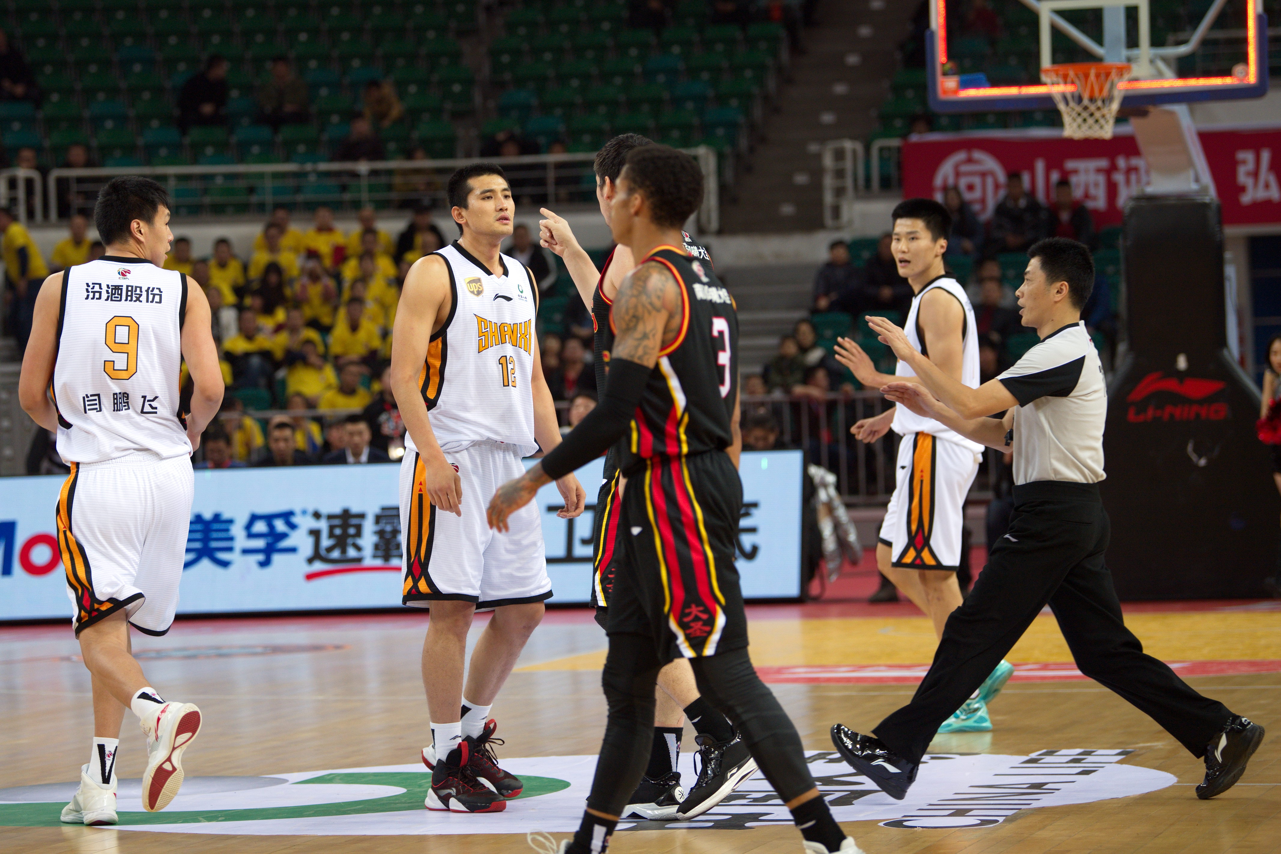 奥斯卡、巴尔加斯赛季前离队，武磊长期伤缺，但海港仍夺冠军（赛季前失去奥斯卡、巴尔加斯，武磊又长期伤停，海港仍加冕冠军）