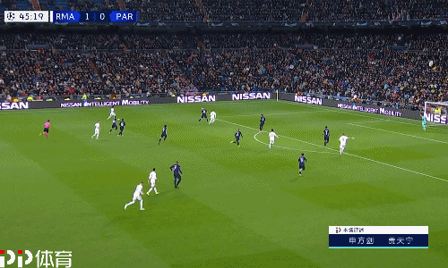 记者：曼联和切尔西有意桑德兰中场萨迪基，蓝军已经询价（记者：切尔西已询价桑德兰中场萨迪基，曼联也在关注）